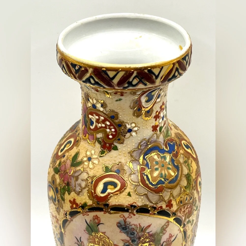 Asian Japanese Satsuma Style Ceramic Pottery Flower Vase Gold Enamel Floral 8 in